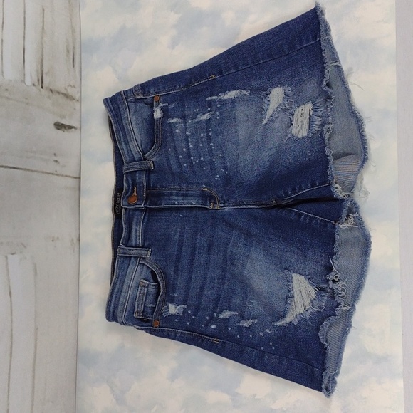 Judy Blue Pants - Judy Blue Distressed Frayed Hem Stretch Denim Shorts, Size L